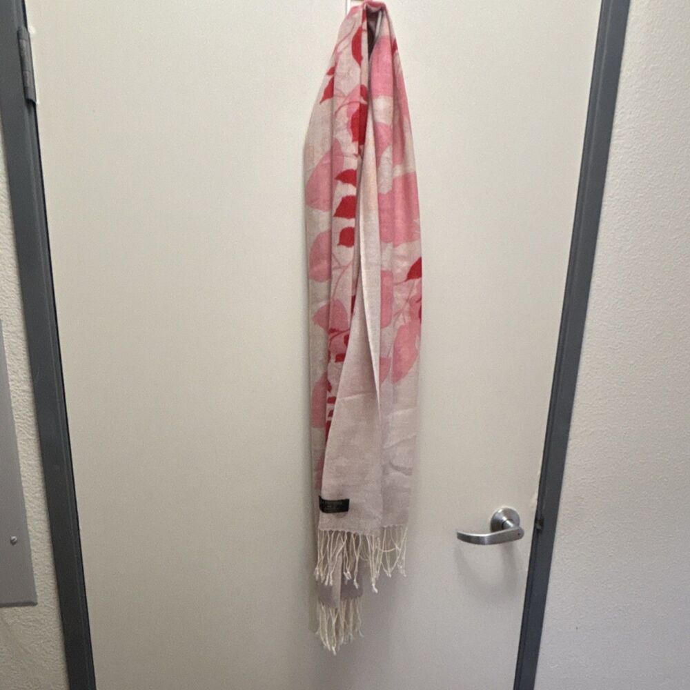 La Fiorentina Pink White Floral Wool Rectangle Scarf with Fringe for Women